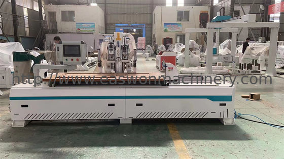 Μηχανή CNC για την κατασκευή τρυπών κλειδαριού και μενταγιόν για την βιομηχανία θυρών